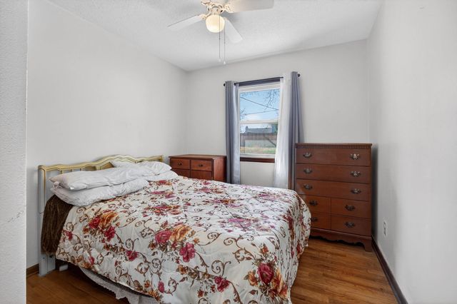 609 W LeClaire Road, Eldridge, IA 52748