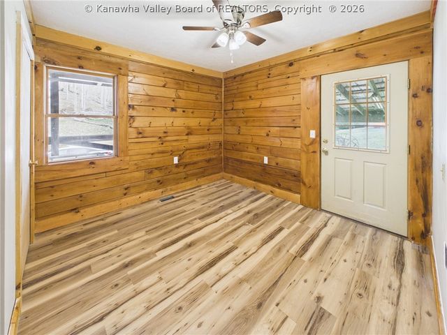 328 Wells Hollow Road, Scott Depot, WV 25560