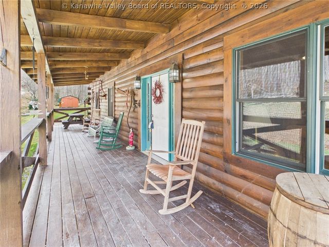 328 Wells Hollow Road, Scott Depot, WV 25560