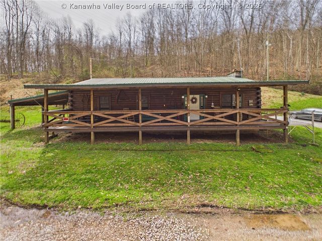 328 Wells Hollow Road, Scott Depot, WV 25560