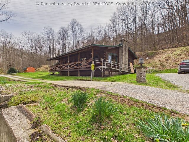 328 Wells Hollow Road, Scott Depot, WV 25560
