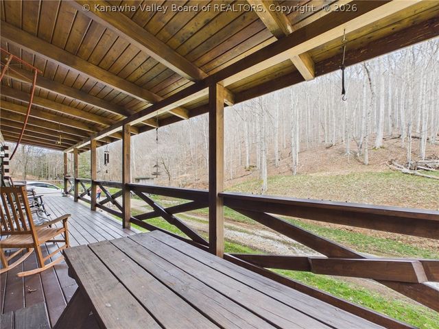 328 Wells Hollow Road, Scott Depot, WV 25560
