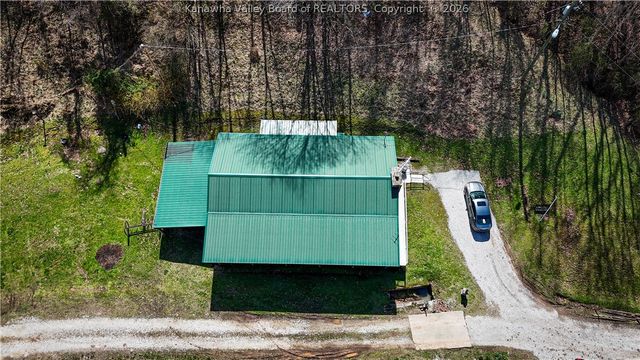 328 Wells Hollow Road, Scott Depot, WV 25560