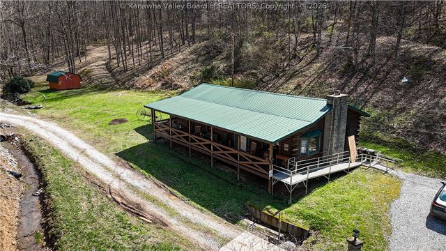 328 Wells Hollow Road, Scott Depot, WV 25560