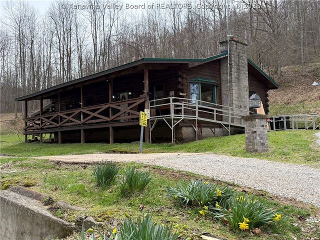 328 Wells Hollow Road, Scott Depot, WV 25560