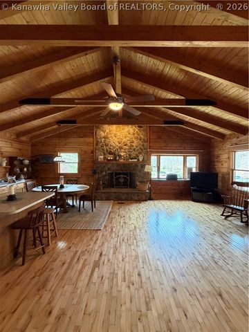 328 Wells Hollow Road, Scott Depot, WV 25560