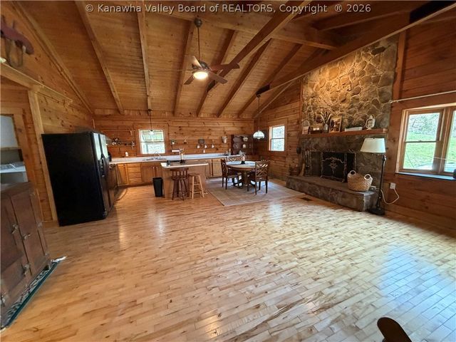 328 Wells Hollow Road, Scott Depot, WV 25560