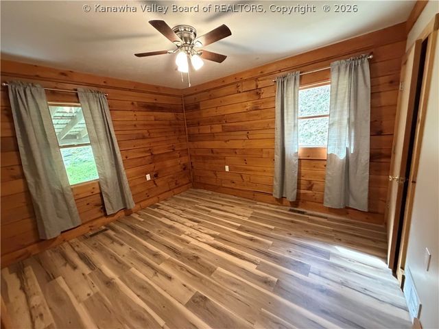 328 Wells Hollow Road, Scott Depot, WV 25560