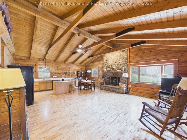 328 Wells Hollow Road, Scott Depot, WV 25560