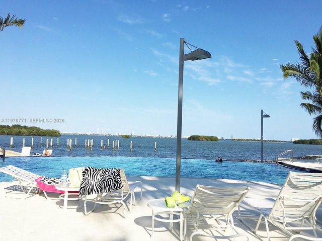 650 NE 64th St G309, Miami, FL 33138