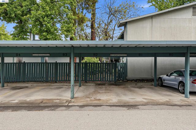 1036 Oak Grove Rd 81, Concord, CA 94518