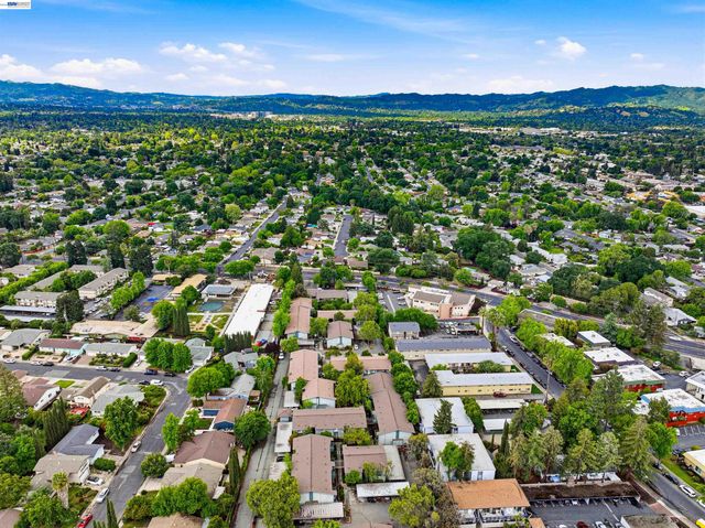 1036 Oak Grove Rd 81, Concord, CA 94518