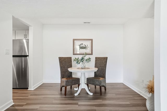 10 Kingswood Dr 13, Abington, MA 02351