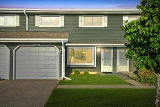 34040 N White Oak Lane, Gurnee, IL 60031