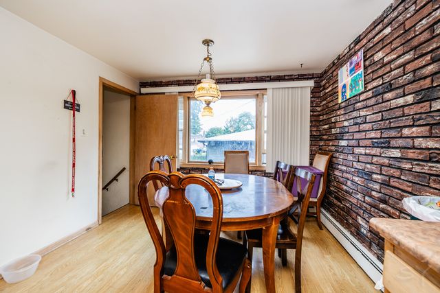 8825 S Richmond Avenue, Evergreen Park, IL 60805