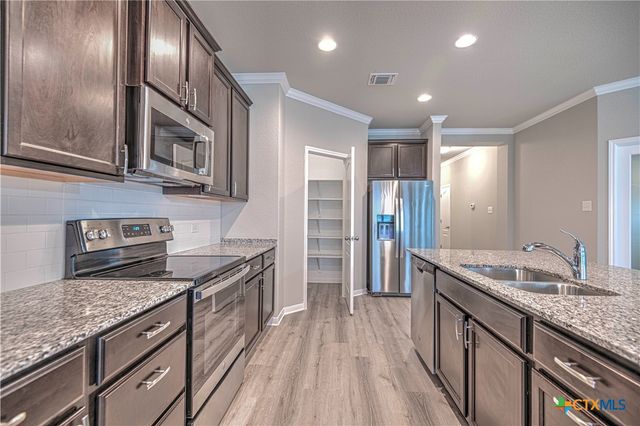 912 Wyndcrest Drive, Temple, TX 76502