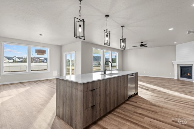 4157 E Rincon Dr, Meridian, ID 83642
