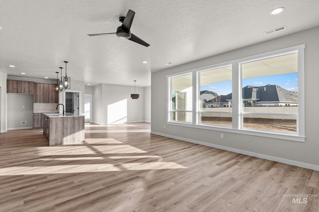 4157 E Rincon Dr, Meridian, ID 83642