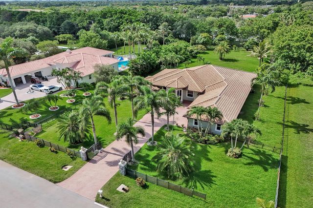 12360 NW 18th Street, Plantation, FL 33323