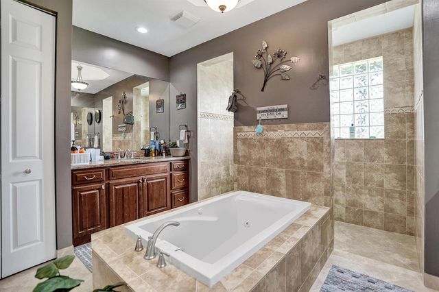 12360 NW 18th Street, Plantation, FL 33323