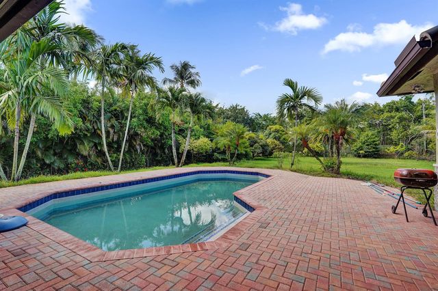 12360 NW 18th Street, Plantation, FL 33323