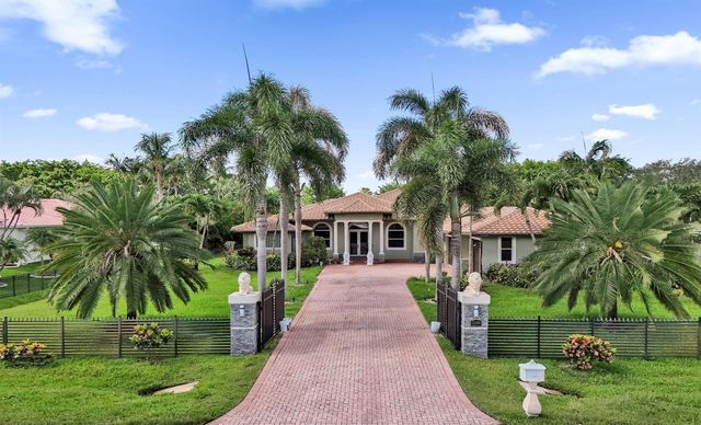 12360 NW 18th Street, Plantation, FL 33323