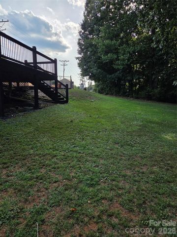 1702 Cajah Mountain Road, Hudson, NC 28638