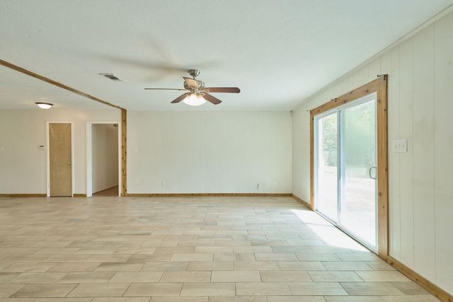 1815 Live Oak Drive, Conroe, TX 77301