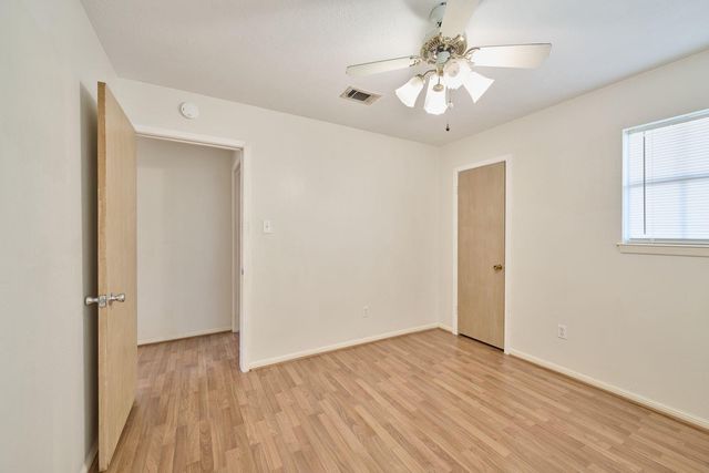 1815 Live Oak Drive, Conroe, TX 77301