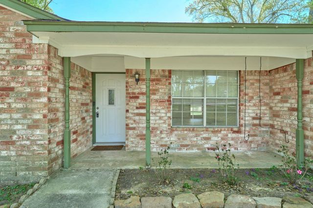 1815 Live Oak Drive, Conroe, TX 77301