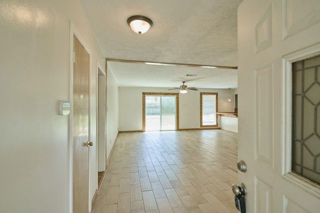 1815 Live Oak Drive, Conroe, TX 77301