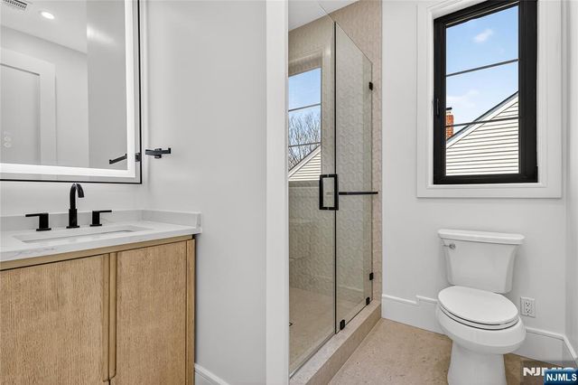 395 Hickory Avenue, Paramus, NJ 07652