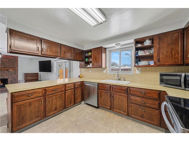 2640 Glendevey Dr, Loveland, CO 80538