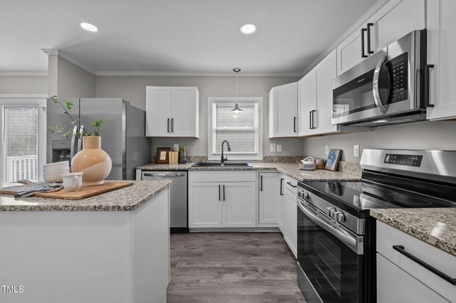 3015 Nc 86, Hillsborough, NC 27278