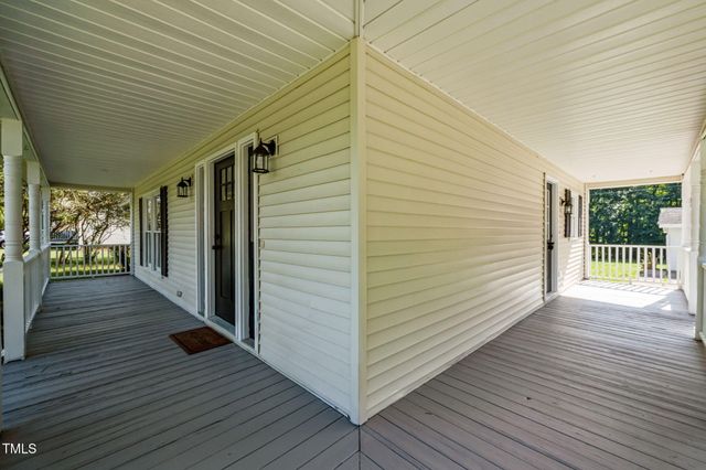 3015 Nc 86, Hillsborough, NC 27278