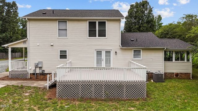 3015 Nc 86, Hillsborough, NC 27278