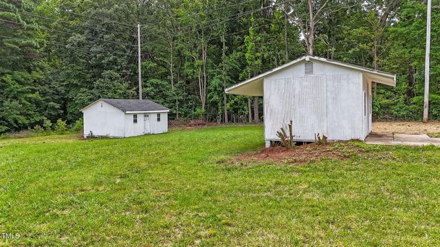 3015 Nc 86, Hillsborough, NC 27278