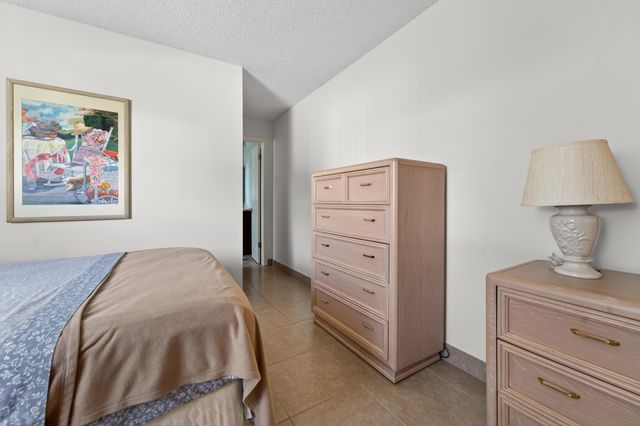 1601 SW 18th Street SW, Boynton Beach, FL 33426