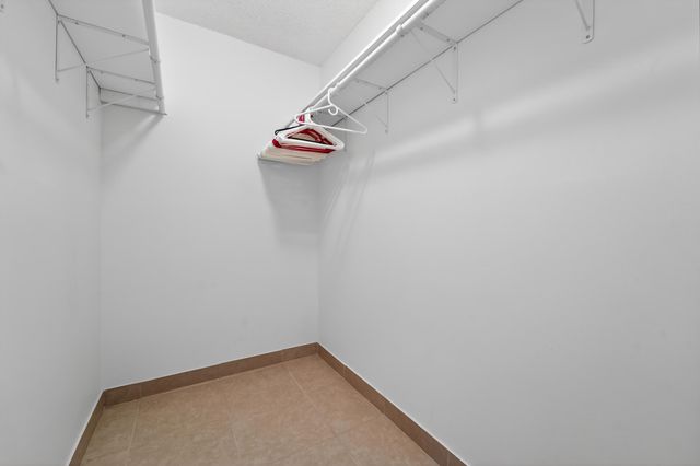 1601 SW 18th Street SW, Boynton Beach, FL 33426