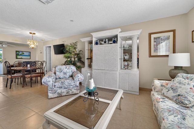 1601 SW 18th Street SW, Boynton Beach, FL 33426