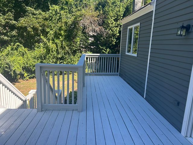 8 Kessell St, Grafton, MA 01519