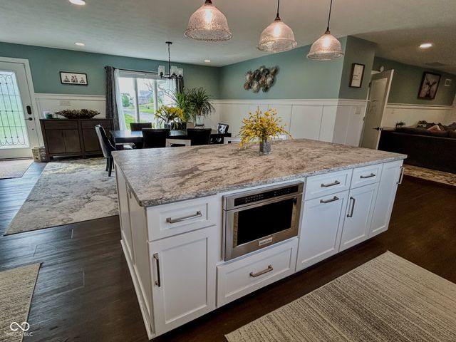 8310 E County Road 725 N, Brownsburg, IN 46112