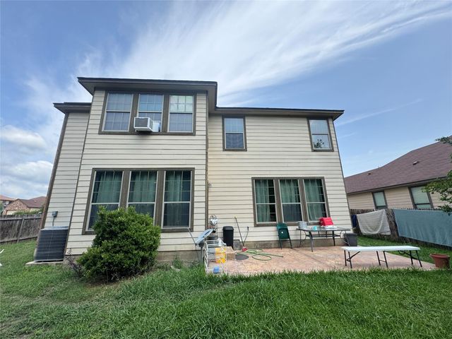 769 Apricot DR, Kyle, TX 78640