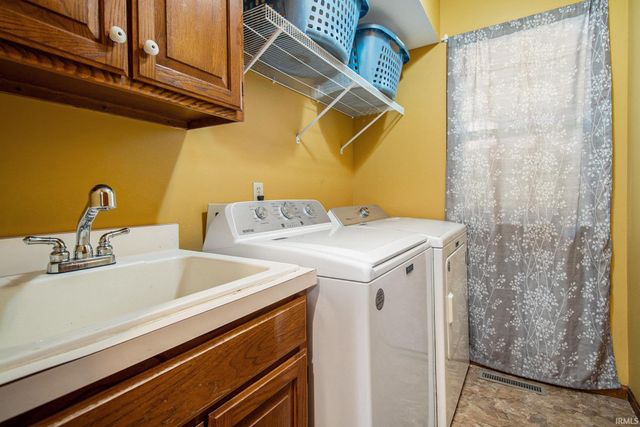 50633 Weeping Willow Run, Granger, IN 46530