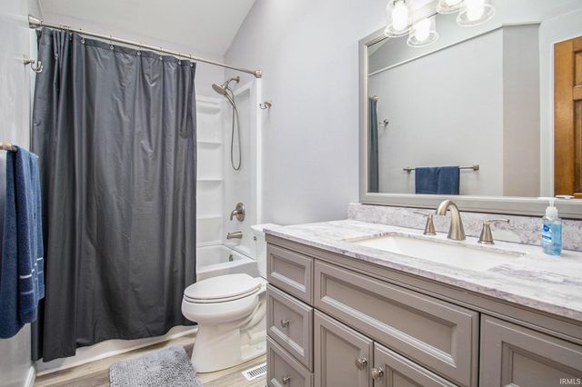 50633 Weeping Willow Run, Granger, IN 46530