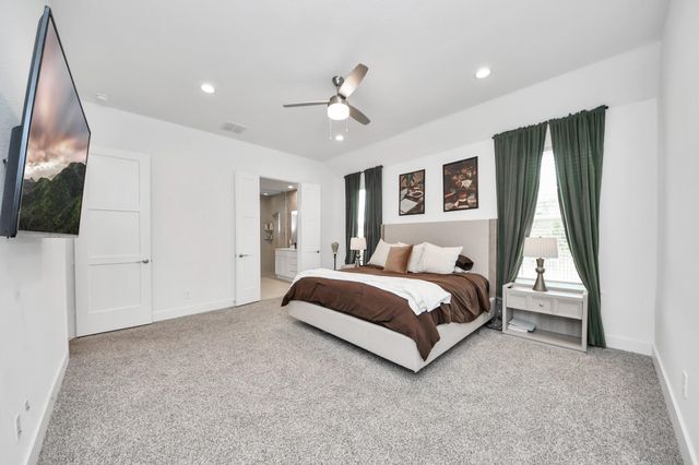 303 Springfield Terrace Drive, Conroe, TX 77304