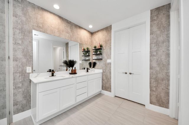 303 Springfield Terrace Drive, Conroe, TX 77304