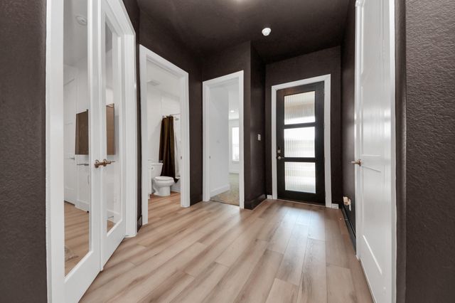 303 Springfield Terrace Drive, Conroe, TX 77304