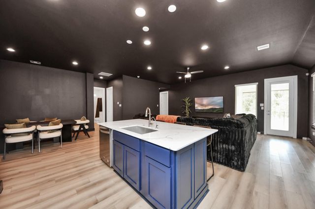 303 Springfield Terrace Drive, Conroe, TX 77304