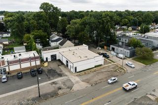 22804 & 22806 Dequindre Road, Warren, MI 48091